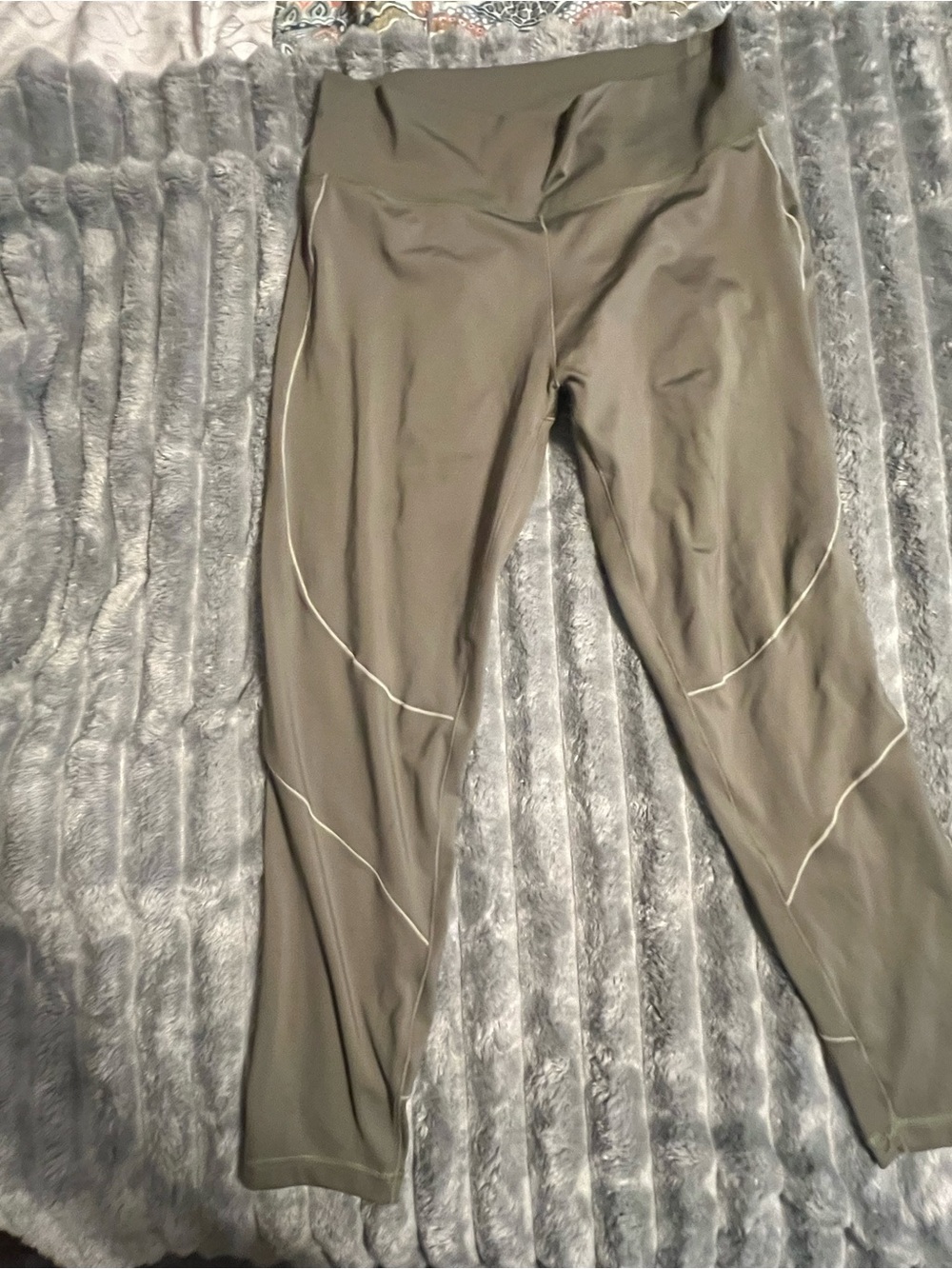 adidas Olive Green High-Waist Leggings with Contrast Piping